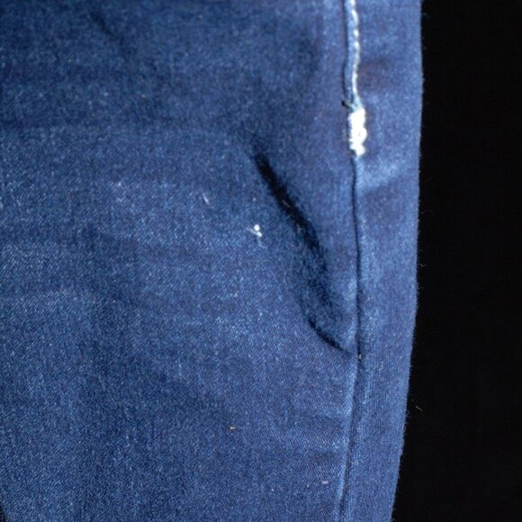 Faded Glory Dark Blue Jeans Size 12 Girls Flared Bottoms Stitched Pocket Design - Picture 6 of 7